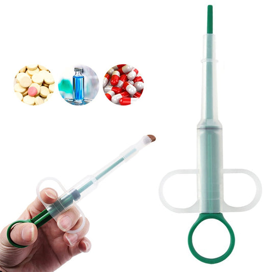 Feeding kit, syringe for feeding cats, medications and kittens